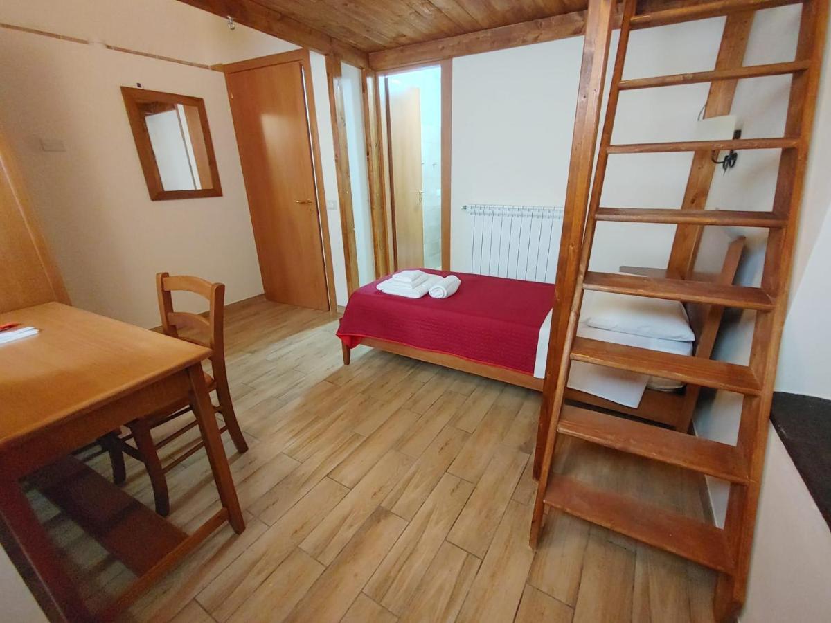 Bed and Breakfast Borgo Sciugolo Baselice Exterior foto